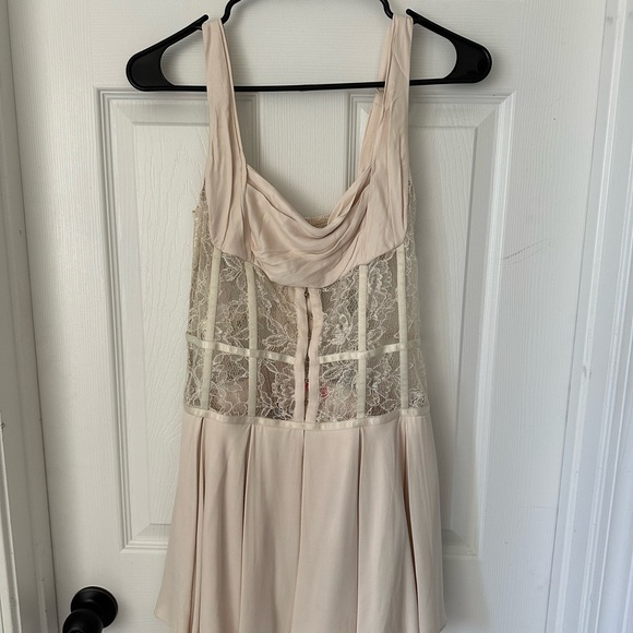 Free People Odette Mini Dress - Size 2 - NWOT - Never worn - Picture 3 of 5